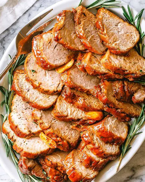 Filets de Porc au Miel: Un Voyage Culinaires des Amis