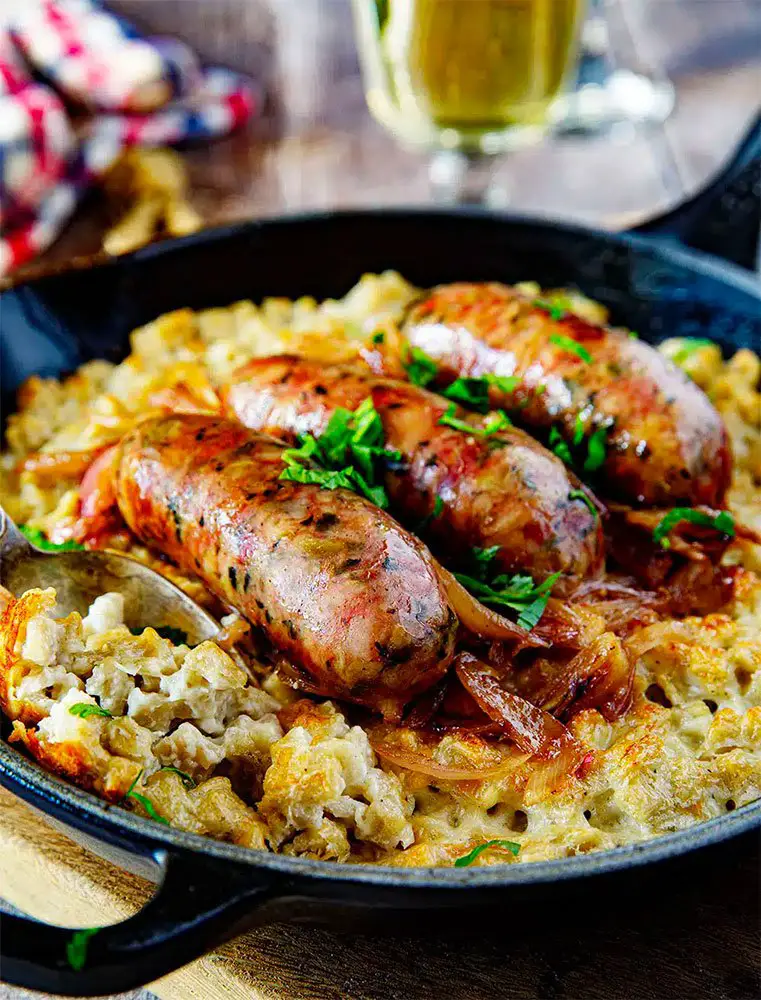 Diots au Vin Blanc et Gratin de Crozets : Une Odyssée Culinaire Savoyarde